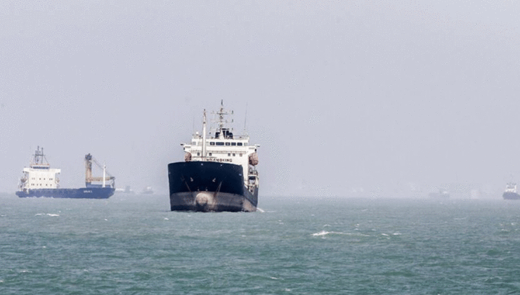 İran’da kaçak akaryakıt taşıyan 4 gemi e koyuldu