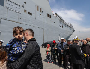TCG Anadolu Sarayburnu Limanı’ndan ayrıldı