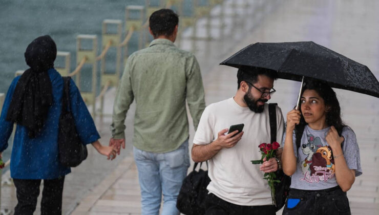 İstanbullular dikkat! Meteoroloji’nin akabinde AKOM’dan da ihtar: Kuvvetli geliyor, saat verildi