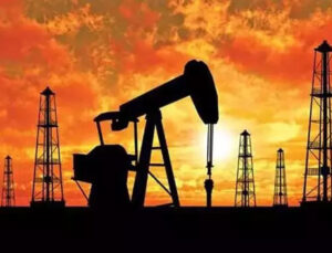 Brent Petrol, OPEC ve IEA raporlarının akabinde sert düştü
