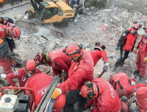 Afetlerde 5 bin hayat kurtaran AKUT 30 yaşında