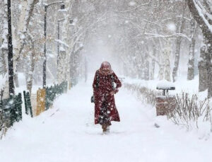 Meteoroloji uyardı: Üç bölgede yağış alarmı, kar geri döndü
