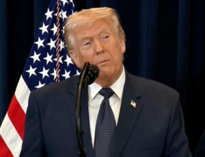 Trump: İran’ı büsbütün yerle bir ettik