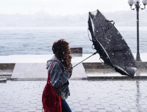 Türkiye genelinde yağışlı hava tesirli olacak: Marmara’da fırtına uyarısı