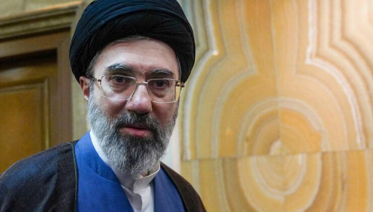 Hamaney’den sert ileti: Yalnızca askeri değil, ekonomik alanda da zafer koşul