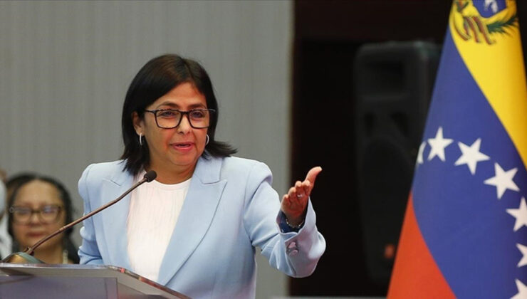Venezuela, ihtilaflı Esequibo bölgesini resmi haritasına ekledi