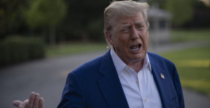 ABD Başkanı Donald Trump felç mi geçirdi?
