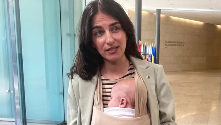 AB’de birinci: İsveçli Bakan, toplantıya bebeğiyle geldi