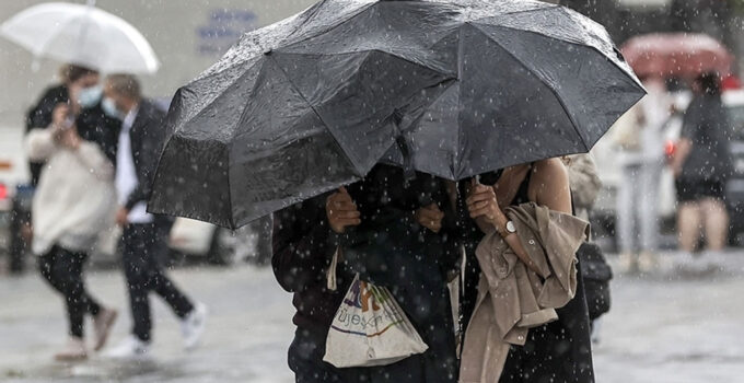 Meteoroloji’den sağanak uyarısı: Yağışlar iç bölümlerde tesirli olacak