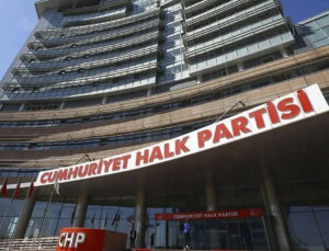 CHP’de teşkilat değişikliği: 15 atama, 7 fesih